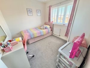 Cuddington Grove Rossmore